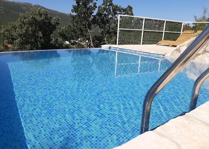 Tatil Evi Stone House Marin